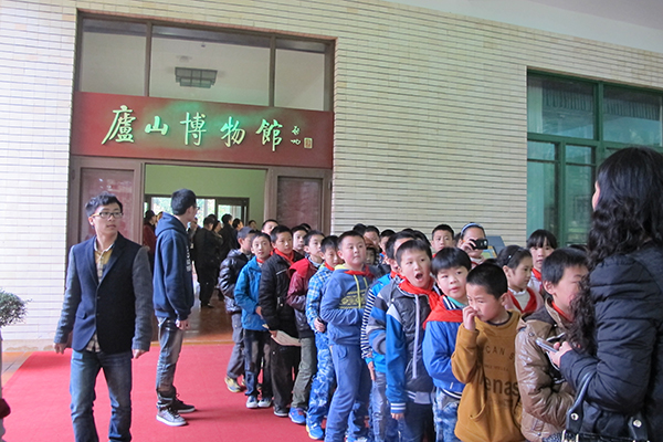绷424
