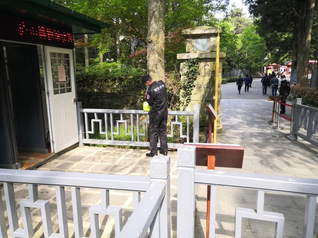 庐山博物馆“五一劳动节”不休假 服务观众不停歇 庐山博物馆“五一劳动节”不休假 服务观众不停歇