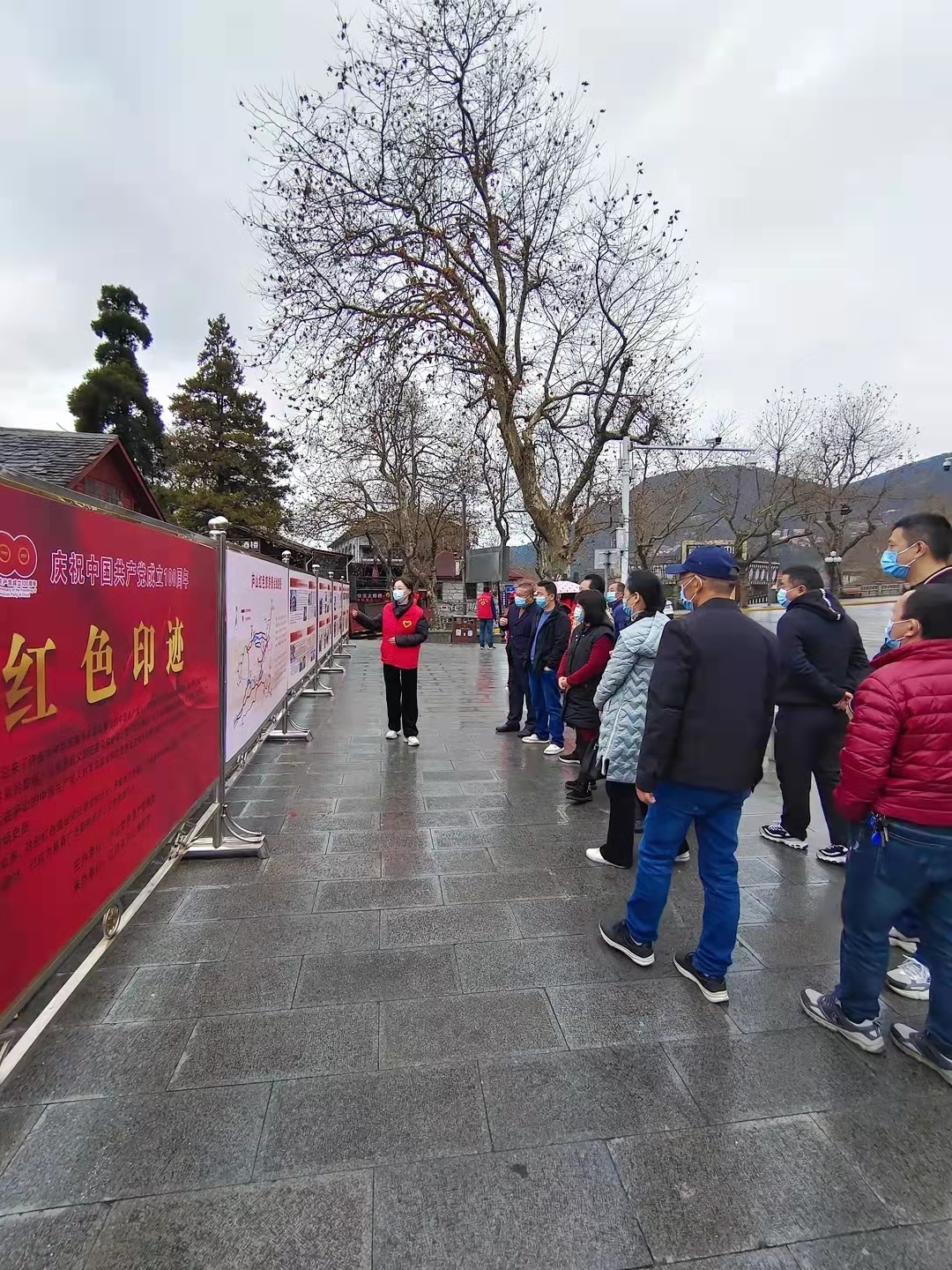 我为群众办实事|庐山博物馆开展红色文化展览进社区活动 我为群众办实事|庐山博物馆开展红色文化展览进社区活动