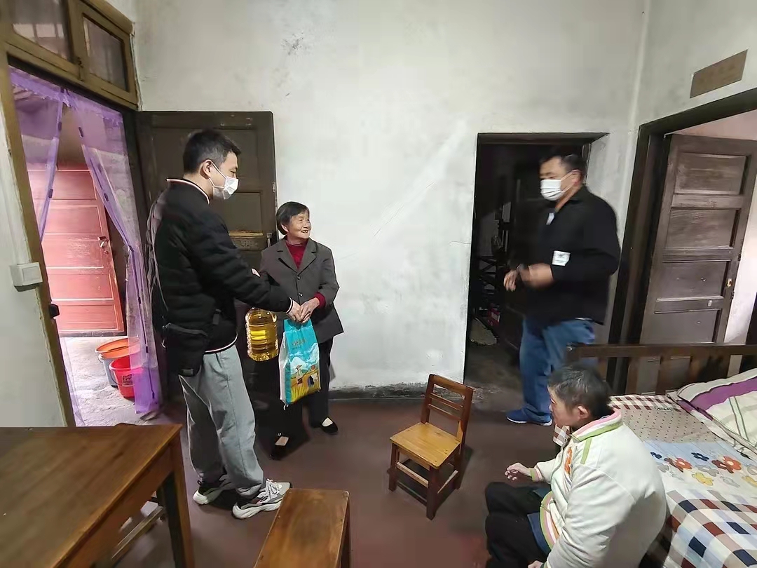 我为群众办实事|庐山博物馆开展红色文化展览进社区活动 我为群众办实事|庐山博物馆开展红色文化展览进社区活动