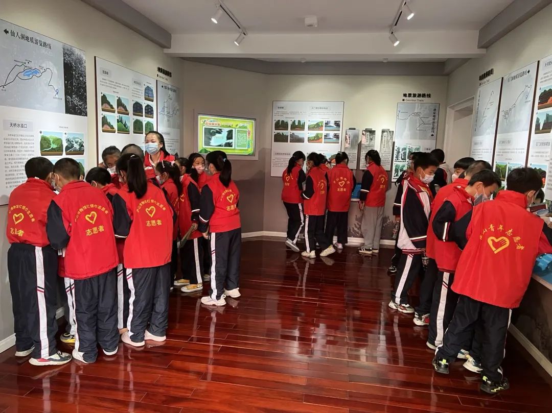 5.18国际博物馆日|庐山博物馆开展红领巾志愿者现场教学培训 5.18国际博物馆日|庐山博物馆开展红领巾志愿者现场教学培训